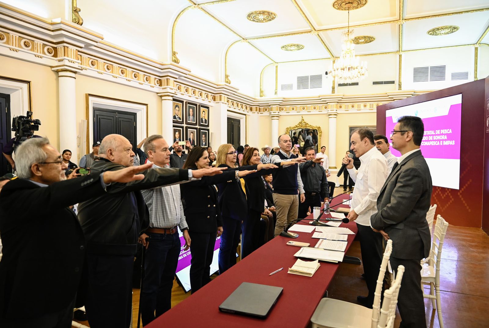 Reafirma Alfonso Durazo su compromiso con el crecimiento sustentable ...
